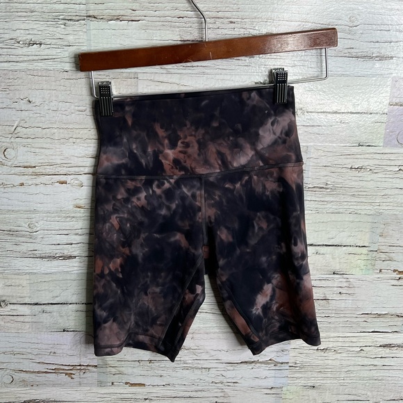 lululemon athletica Pants - Lululemon gray pink align high rise shorts size 4 athletic